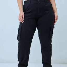 Bewakoof Black Cotton Cargo Pants-picture-11