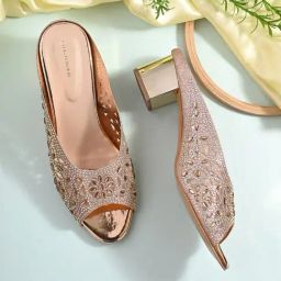 Clog London Women's Rose Gold Casual Sandals-image-32
