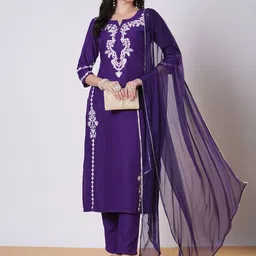 Anni Designer Women Floral Embroidered Regular Kurta with Trousers & With Dupatta-image-26