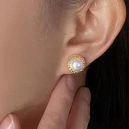 KRENOZ Set Of 2 Gold-Plated Pearls Beaded Circular Shaped Studs image 5