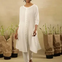 W White Cotton Embroidered Straight Kurta-image-50
