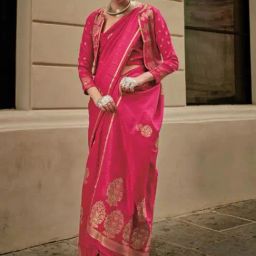 Odette Red Satin Woven Saree With Unstitched Blouse-picture-18