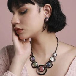 Sohi Women's Multicolour Dented Circular Jewellery Set image 2