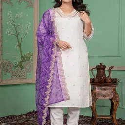 JAPNAAM Women Floral Embroidered Silk Kurta with Trousers & Dupatta-image-63