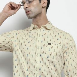 The Indian Garage Co Men Cream-Coloured Slim Fit Conversational Printed Casual Shirt-image-70