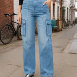 Bewakoof Women's Blue Washed Straight Fit Cargo Jeans-picture-41