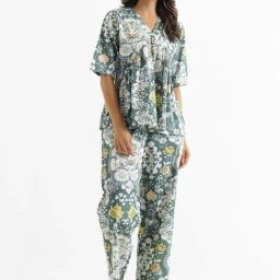 SAY Green Printed Pyjamas Set-picture-15