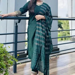 VredeVogel V-Neck Regular Sequinned Kurta With Trousers & Dupatta-picture-1