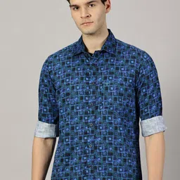 LEON Men Regular Fit Geometric Printed Spread Collar Casual Shirt-image-78