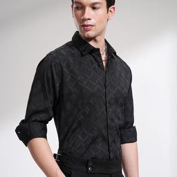 HIGHLANDER Men Cutaway Collar Textured Casual Shirt-image-56