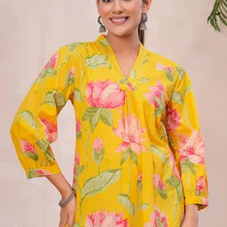 Ka-mee Floral Printed V-Neck Pure Cotton Kurti-picture-28