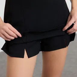 Trendyol Women Regular Fit Regular Shorts-image-12