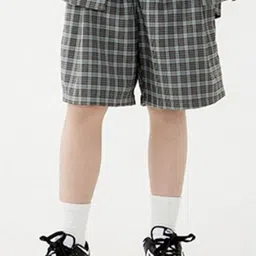 LULU & SKY Unisex Kids Checked Printed High-Rise Shorts image 3