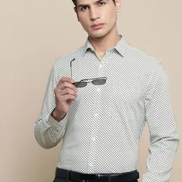 INVICTUS Men Standard Slim Fit Spread Collar Geometric Printed Cotton Casual Shirt-image-94