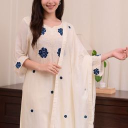 DIVASTRI Ethnic Motifs Embroidered Regular Thread Work Kurta with Palazzos & With Dupatta image 4