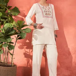Shae by SASSAFRAS Floral Yoke Design Thread Work Notch Neck Short Kurti With Trousers-picture-17