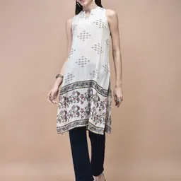 Shree Women Floral Printed Kurta-picture-13