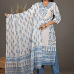 AAYUFAB Women Floral Printed Regular Pure Cotton Kurta with Trousers & Dupatta-26