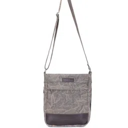 INDIVIDUAL DESIGN Men Solid Messenger Bag-image-39