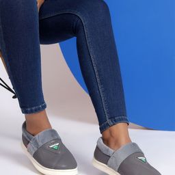 CASSIEY Slip on Women Casual Shoes-image-72