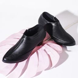 The White Pole Women's Black Casual Boots-image-48