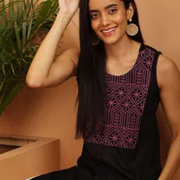 MALLORY WINSTON Ethnic Motifs Embroidered Round Neck Straight Kurta-picture-37