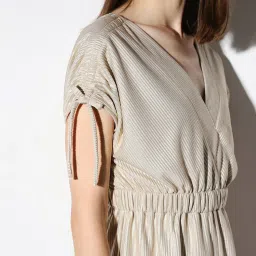 Only Gold Textured Jumpsuit image 5