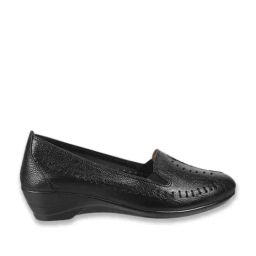 Mochi Women's Black Wedge Loafers-image-59