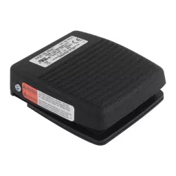 LINEMASTER Switch, Foot, Spdt, (On), 15A, 250V, 972-S-image-86