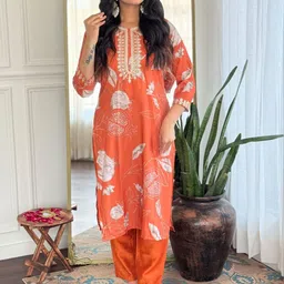 Growdamy Women Floral Embroidered Silk Kurta with Trousers-image-62