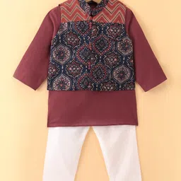 Exclusive from Jaipur Cotton Full Sleeves Kurta Pyjama Set with Jacket - Red & Navy Blue-picture-25