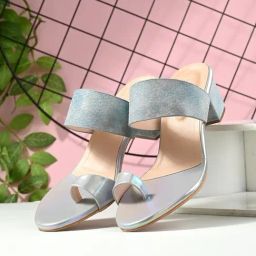 Clog London Women's Grey Toe Ring Sandals-image-70