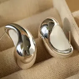 V FASHION JEWELLERY Stainless Steel Silver-Plated Teardrop Shaped Studs-image-64