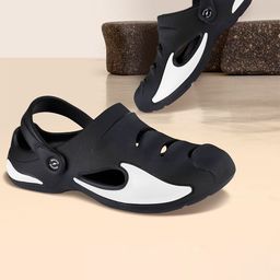 Bruton Men Colourblocked Clogs-image-21