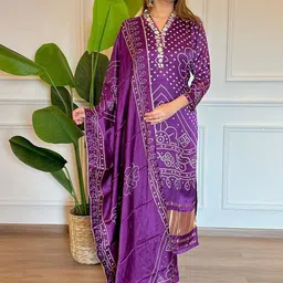 GRIOPY Women Ethnic Motifs Embroidered Kurta with Trousers & Dupatta-image-17