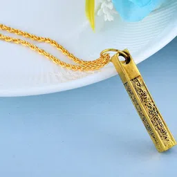 Missmister Men Gold Pendant-58