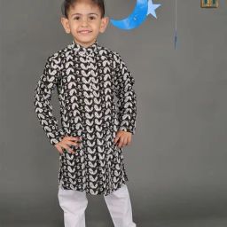VASTRAMAY Kids Black & White Cotton Embroidered Kurta Set-image-71