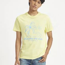Levi's Yellow Cotton Slim Fit Printed T-Shirt-image-45