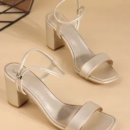 Carlton London Party Block Sandals-28