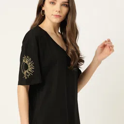 Trendyol Women Black Pure Cotton Solid V-Neck T-shirt-image-90
