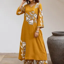 Nehamta Floral Printed Sweetheart Neck Beads and Stones Straight Kurta With Palazzos-image-66