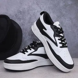 HRX by Hrithik Roshan Men Colourblocked Round Toe Sneakers-image-70