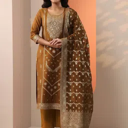 Libas Ethnic Motifs Woven Design Round Neck Zari Kurta With Trousers & Dupatta-picture-22