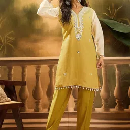Sangria Mirror Work Embroidered Tunic & Trousers Co-Ord Set-12