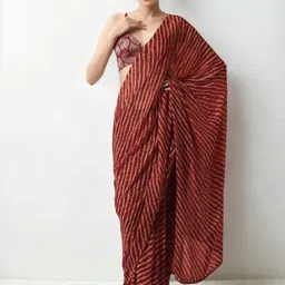 DIVASTRI Striped Poly Georgette Saree-image-37