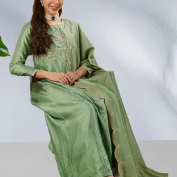KHANJAN FASHION Women Embroidered Regular Thread Work Kurti with Trousers & With Dupatta-picture-18