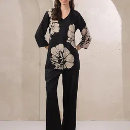 JISORA Printed V Neck Cotton Top With Trousers Co-Ords-picture-15
