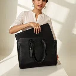 Mast & Harbour PU Structured Shoulder Bag with Quilted image 4