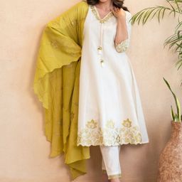 moda rapido Ethnic Motifs White Embroidery Silk Blande Kurta ,Trouser,Duptta-picture-35