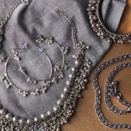 Teejh Pitara Collection Gouri Metallic Ghungroo Oxidized Jewellery Set-image-3